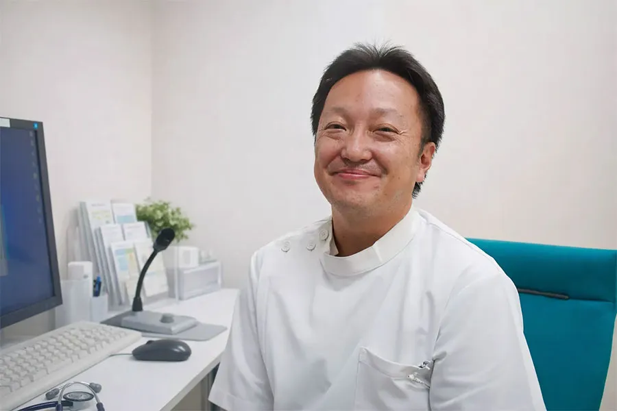 理事長 三島渉 診察室にて